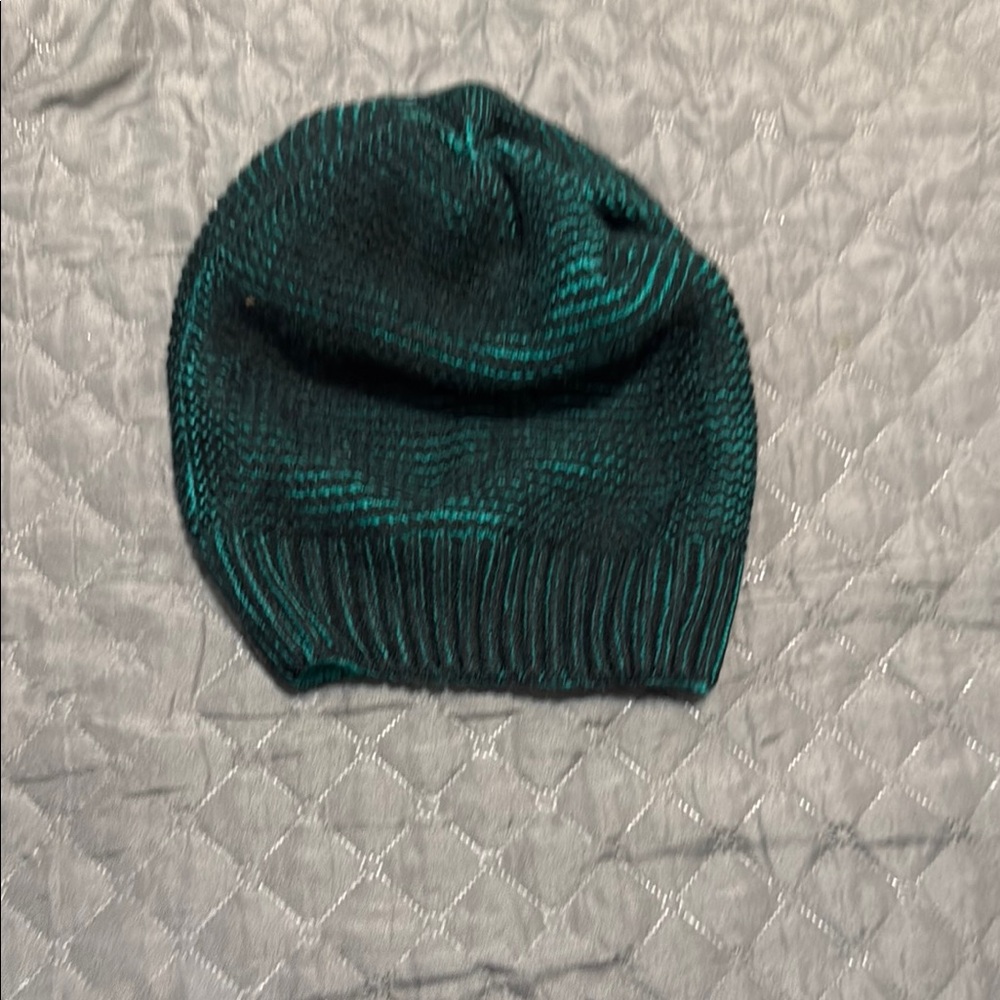 Stylish Dark Green Knit Hat